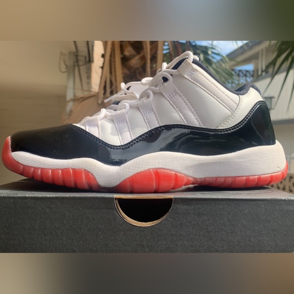 2020 Air Jordan 11 Retro Low 'Concord-Bred - Picture 3 of 6